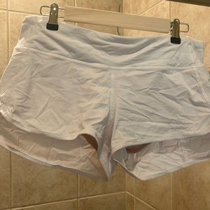 Lululemon speed shorts 2.5 in! Size 8